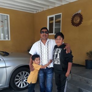 Meet your Posher, Eduardo